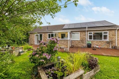 4 Ranville Close (Pinchbeck)-18.jpg
