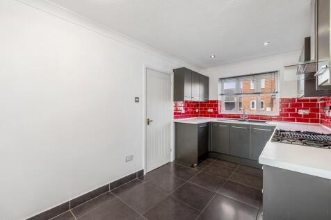 9 Akita Close (Spalding)-19.jpg
