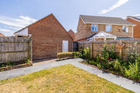 9 Akita Close (Spalding)-9.jpg