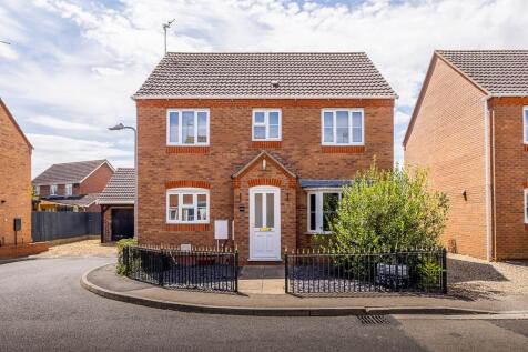 9 Akita Close (Spalding)-3.jpg