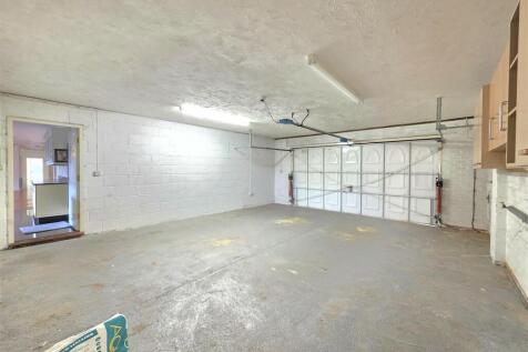 Double Garage