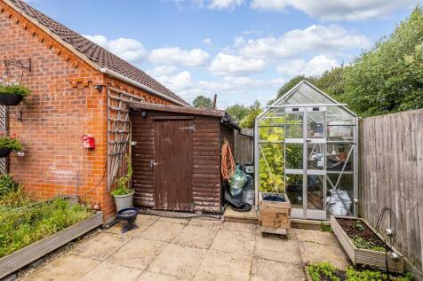 46 Riverside Park (Spalding)-14.jpg