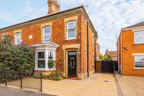 12 Albert Street (Spalding)-3.jpg