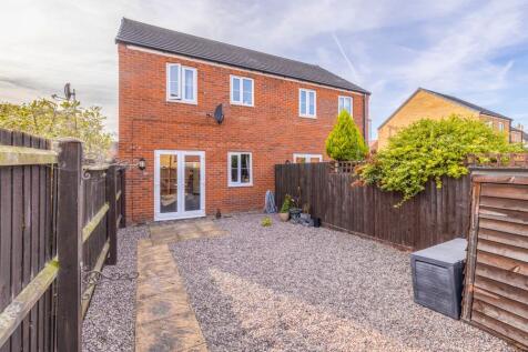 6 Tiber Court (Spalding)-7.jpg