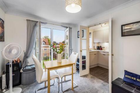 48 Swallows Court (Spalding)-16.jpg