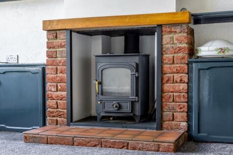 56 High Street (Gosberton)-12.jpg