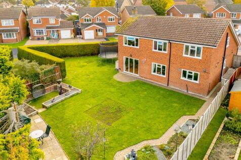 13 Meadway (Spalding)-3.jpg