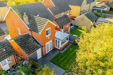 19 Foreman Way (Crowland)-3.jpg