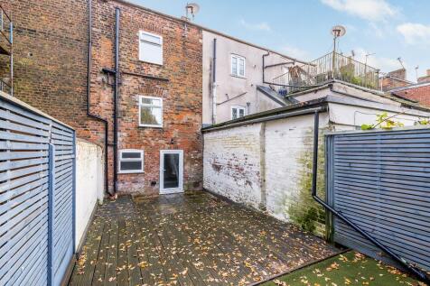 43 London Road (Spalding)-13.jpg