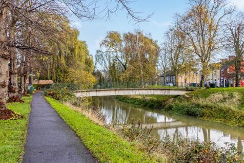 43 London Road (Spalding)-5.jpg