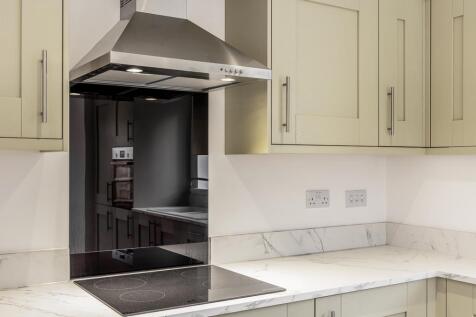 2 &amp; 6 Marshall Drive (Cowbit)-59.jpg