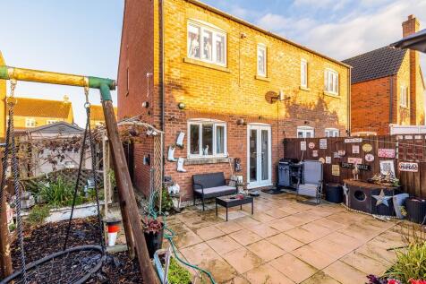 5 Porthouse Drive (Pinchbeck)-7.jpg