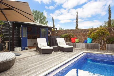 Pool House