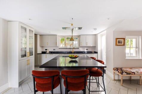 Kitchen/Breakfast