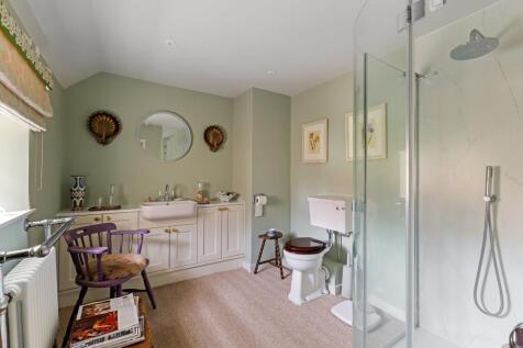 Family Shower Room