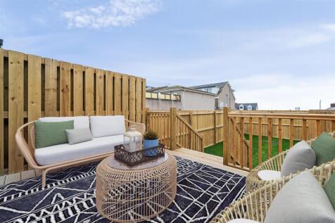 Enclosed Rear Garden