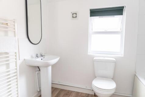 Upstairs Bathroom