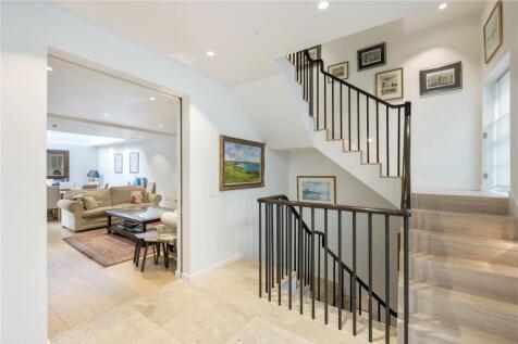Hallway/Staircase