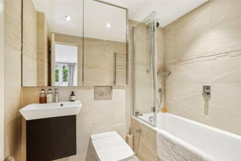 En Suite Bathroom