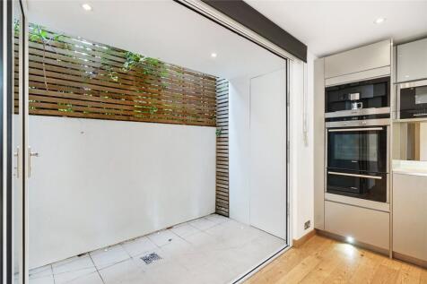Patio/Kitchen