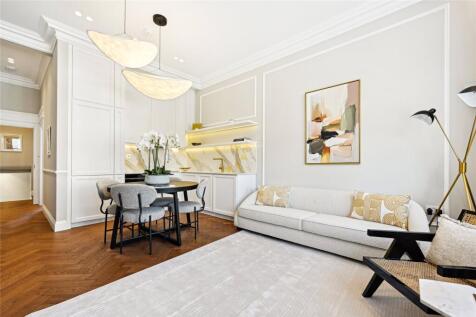 Reception/Kitchen