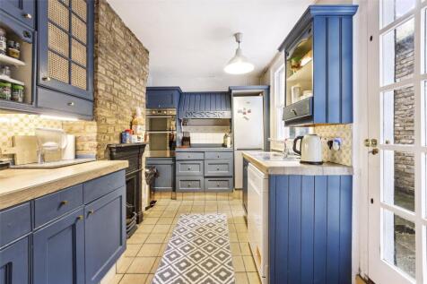 Kitchen (Lower M)