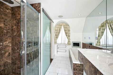Master Ensuite