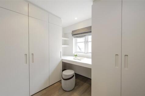 Walk In Wardrobe