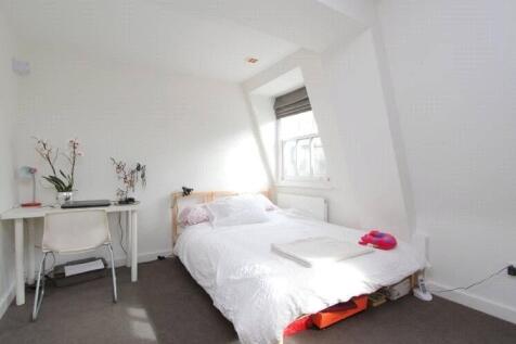 Studio Room
