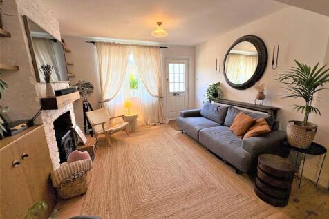 Lounge 1 editted..jpg