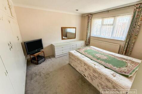 Main bedroom.jpg