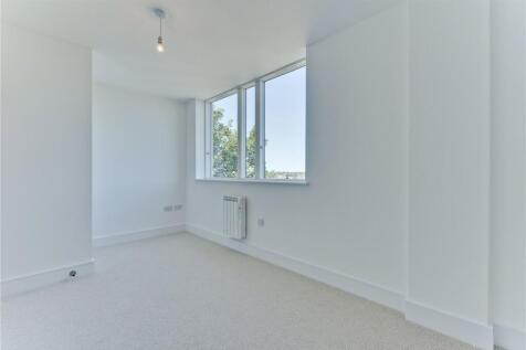 Kinsheron Place Bedroom 2.jpeg