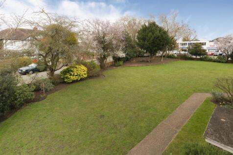 12 boleyn court gdnsView.jpg