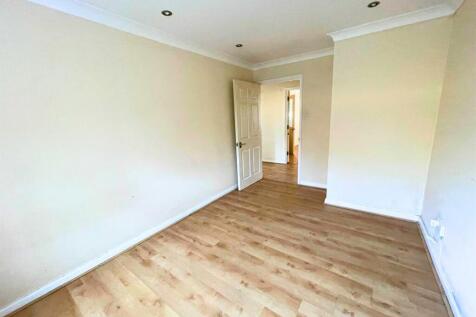 WhatsApp Image 2025-05-13 at 16.52.06_044422f2 - E