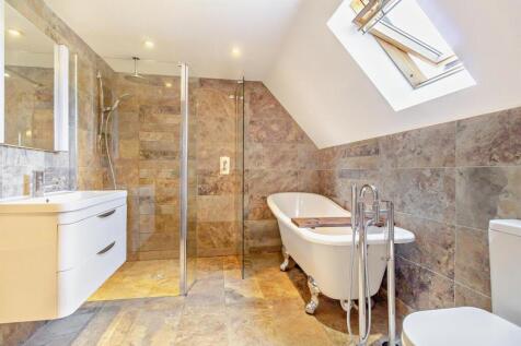 En Suite Bathroom