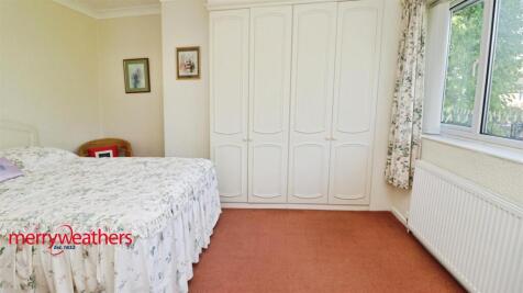 Rear Bedroom