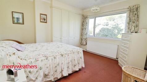 Rear Bedroom