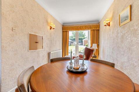 Lounge Dining Room