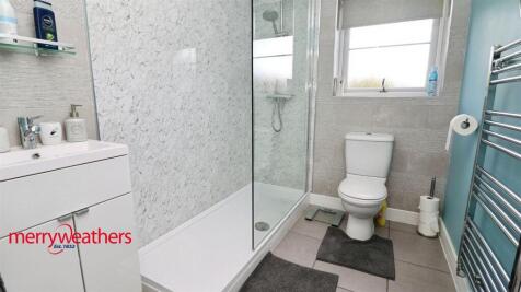 Family Shower Room