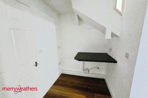 Hallway/Utility Area