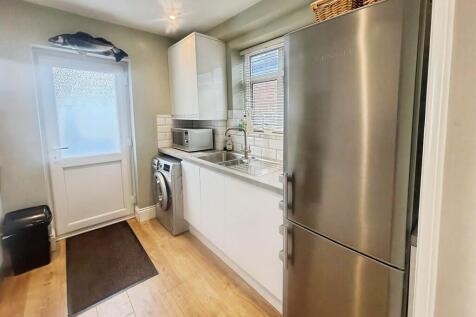 4da0268c-Kitchen ...