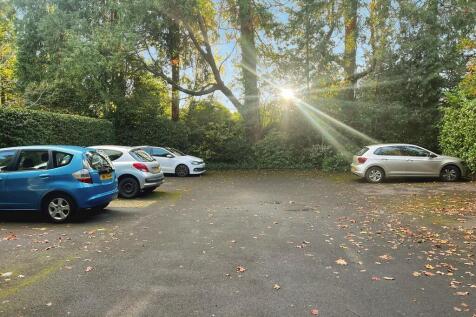 b1968eab-Carpark