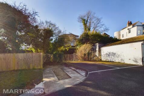 CAM01953G0-PR0084...