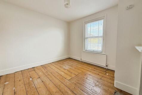 0f460597-Photo 20...