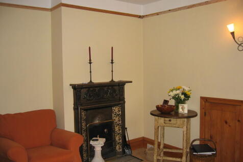 Flat 2 Queens Roa...