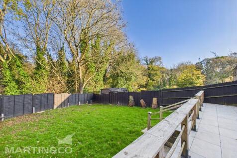 CAM01953G0-PR0135...