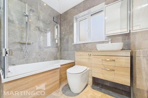 CAM01953G0-PR0135...