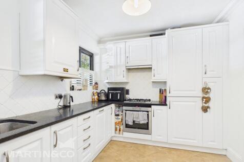 CAM01953G0-PR0115...