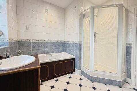 db3ab070-Photo 20...