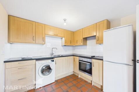 CAM01953G0-PR0136...